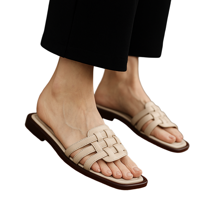 Calabrio Woven Slippers