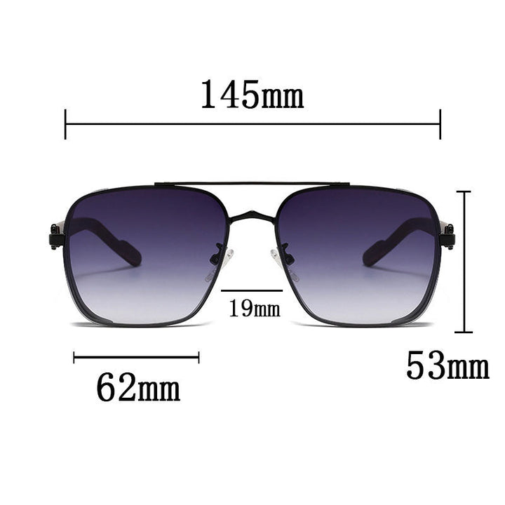 Black square-shaped vintage sunglasses with wooden arms. Measurements: frame width 145mm, lens width 62mm, lens height 53mm, and bridge width 19mm. The gradient lenses offer stylish looks and UV400 protection.