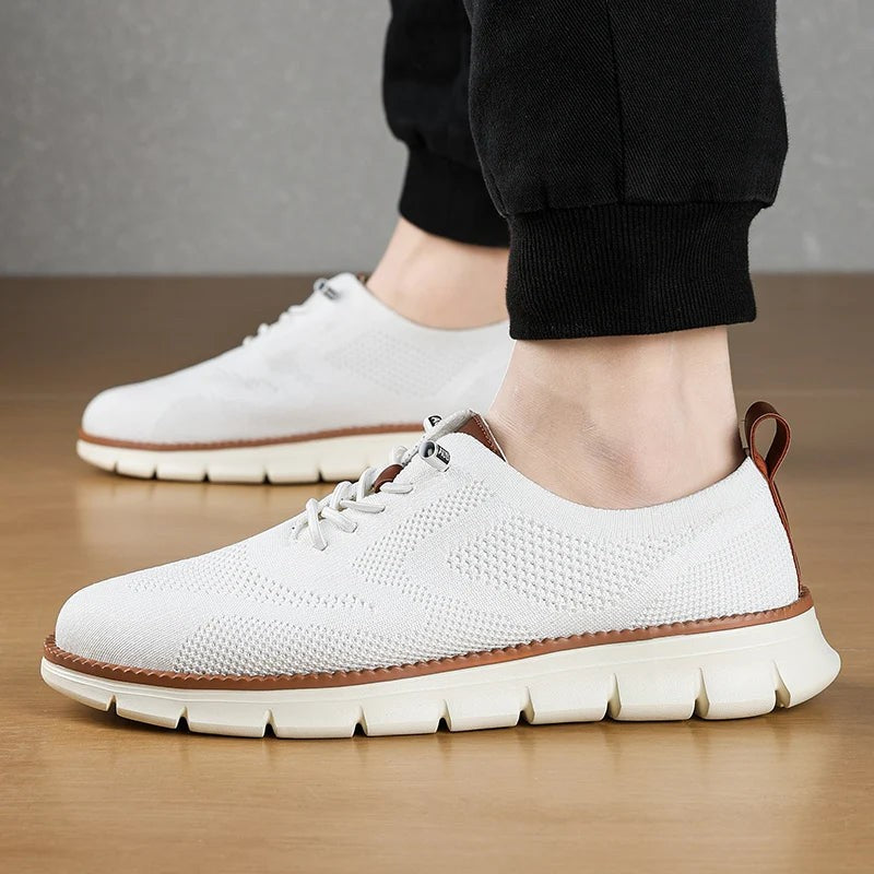 Apex Knit Running Sneakers
