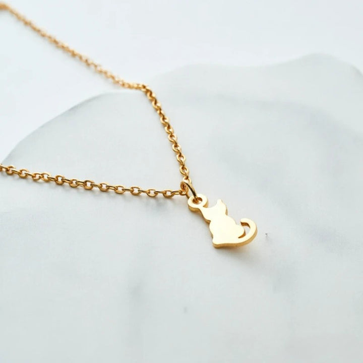 Deveraux Cat Necklace