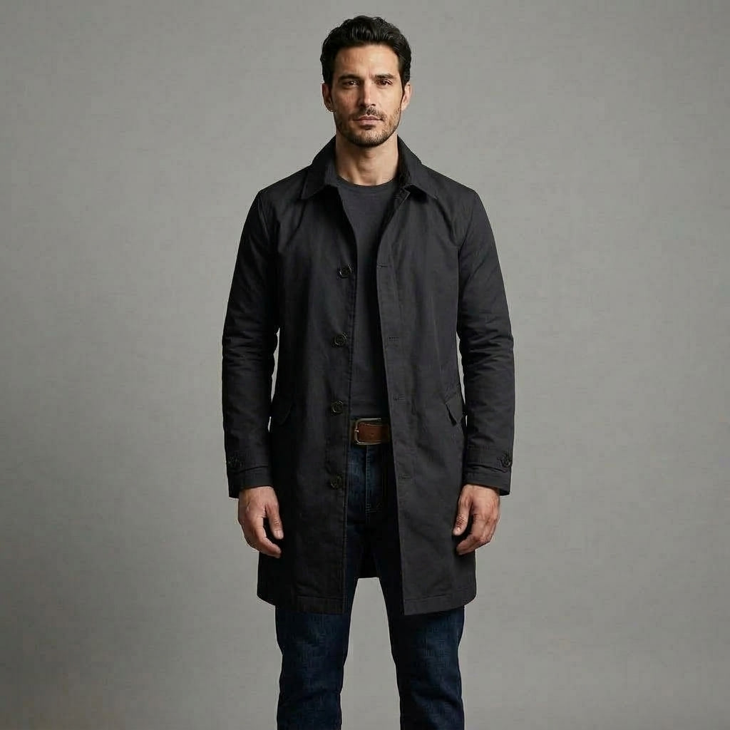 Everett Mac Coat in black, full length