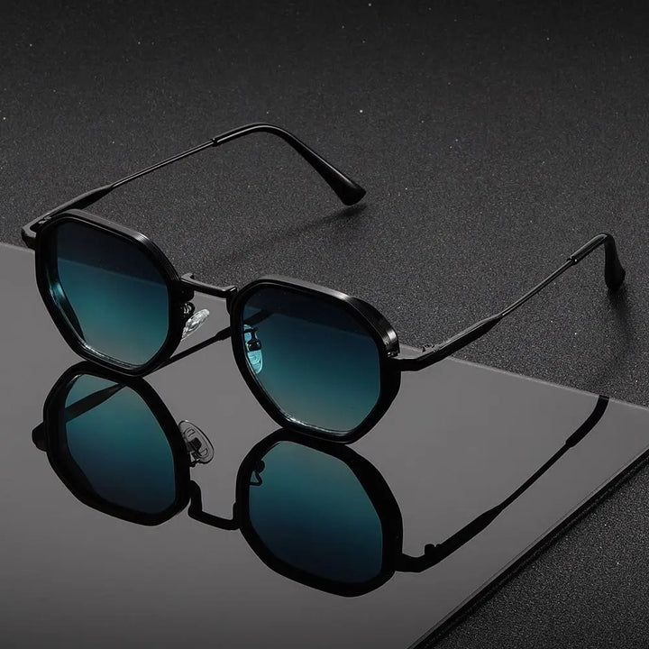 Horizon Sunglasses - Matte Black / Pacific