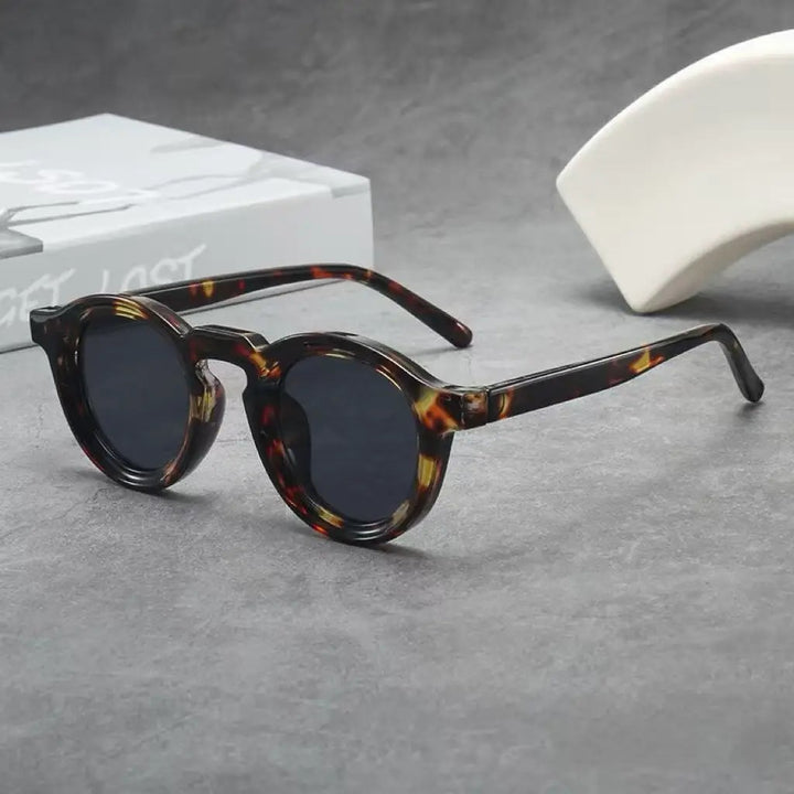 Mirage Sunglasses - Tortoise / Smoke