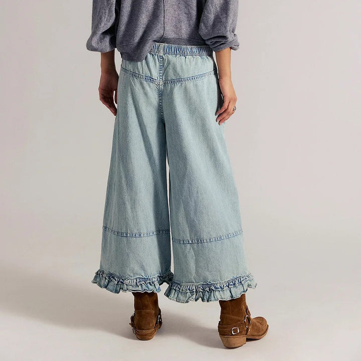 Vela Ruffle Cropped Jeans