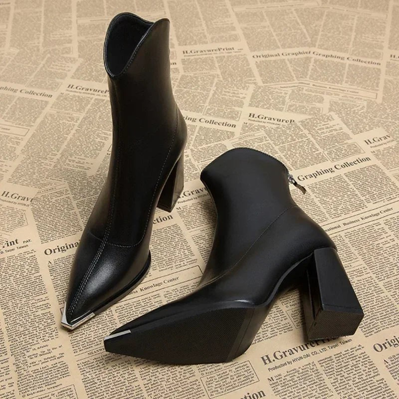 Verden Chrome Chelsea Boot - Obsidian Fleece